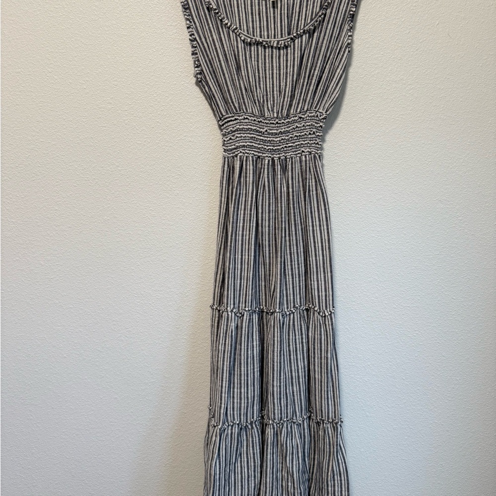 Max Studio Monochrome Striped Maxi Dress - Picture 2 of 4